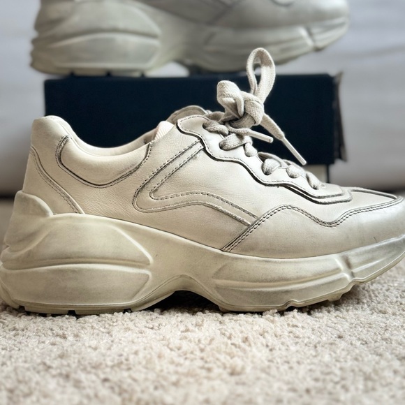 Gucci Rhyton Leather Women’s Distressed Ivory Sneakers, Size 34/4 - Picture 3 of 16